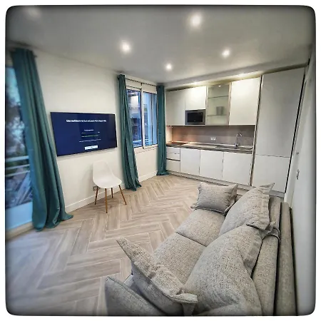 Le Vallaya & * マントン