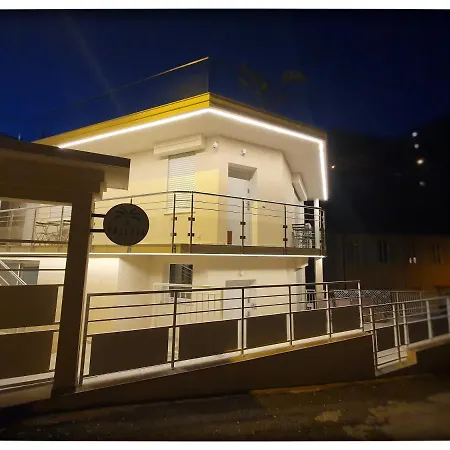 Le Vallaya & * マントン