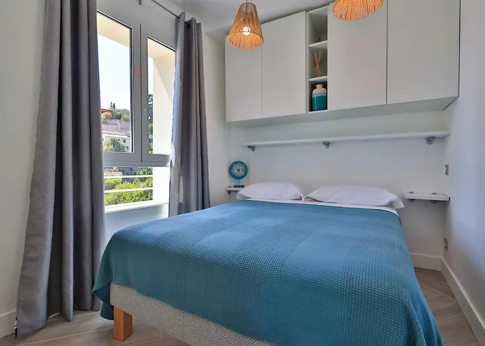 Le Vallaya & * Ментона